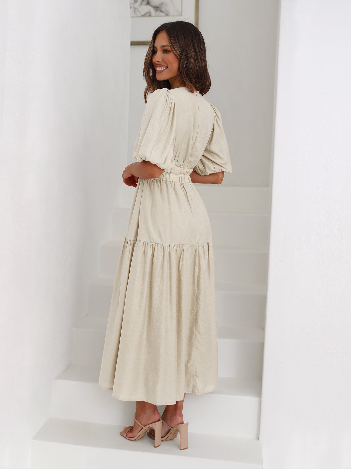 Noa – Timeless Elegant Dress for All Occasions