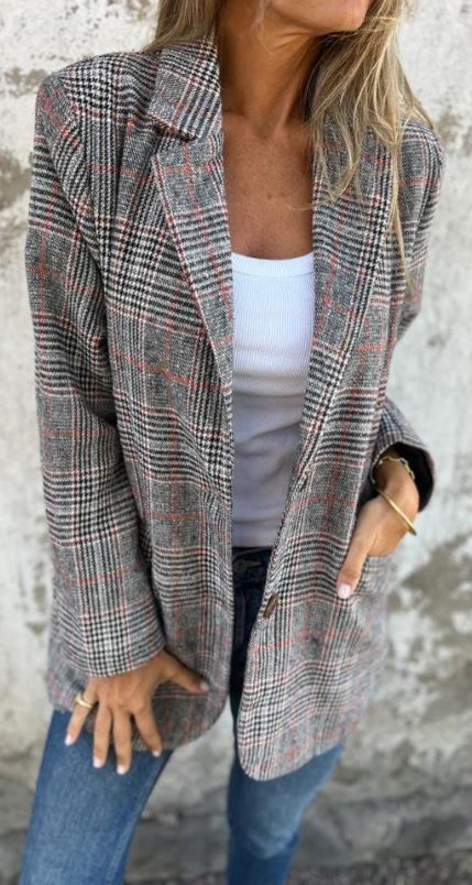 Elaina - Stylish Checked Winter Blazer