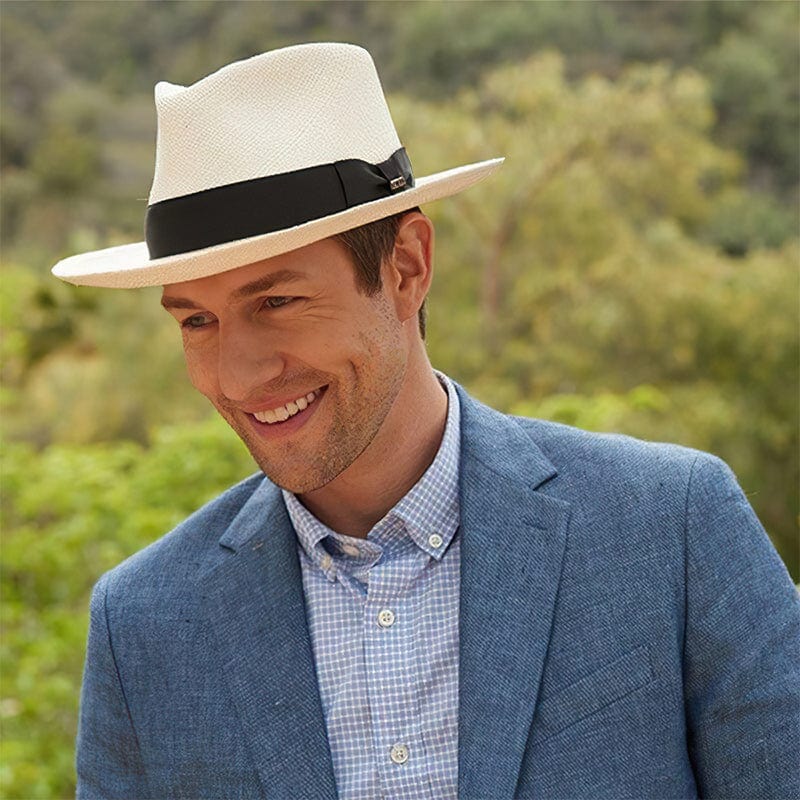 ELIAS – Handwoven Panama Hat with Timeless Style