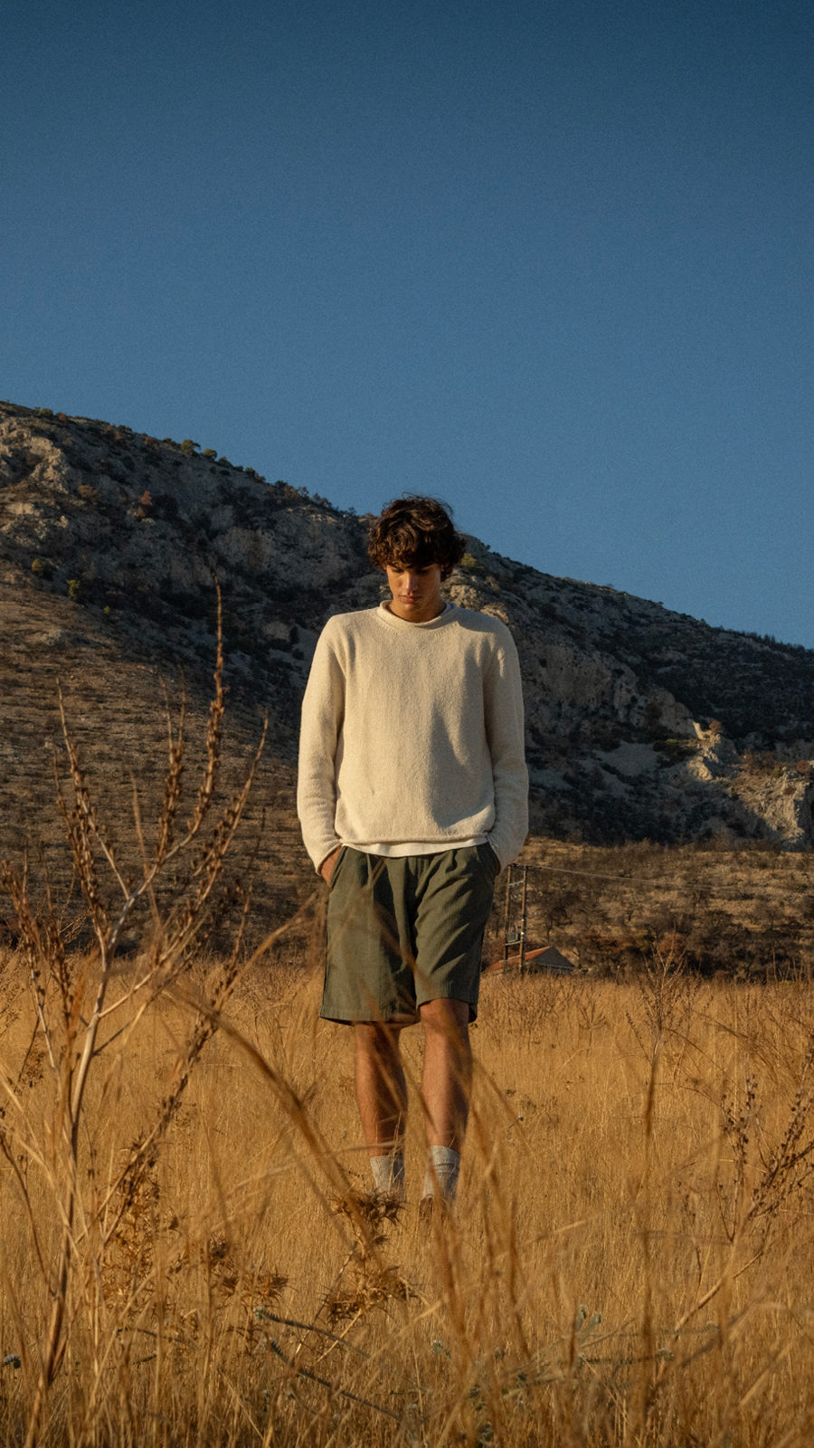 Oliver – Slouch Crew Ecru