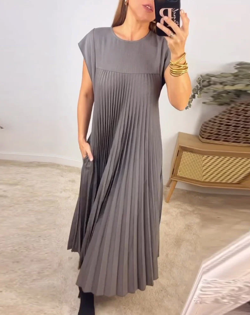Valerie – Sculpted Pleat Maxi Dress