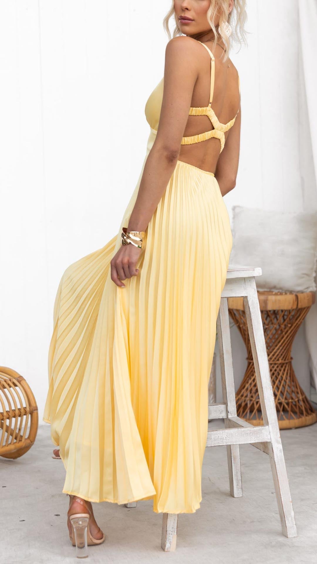 Aby – Pleated Back Dress