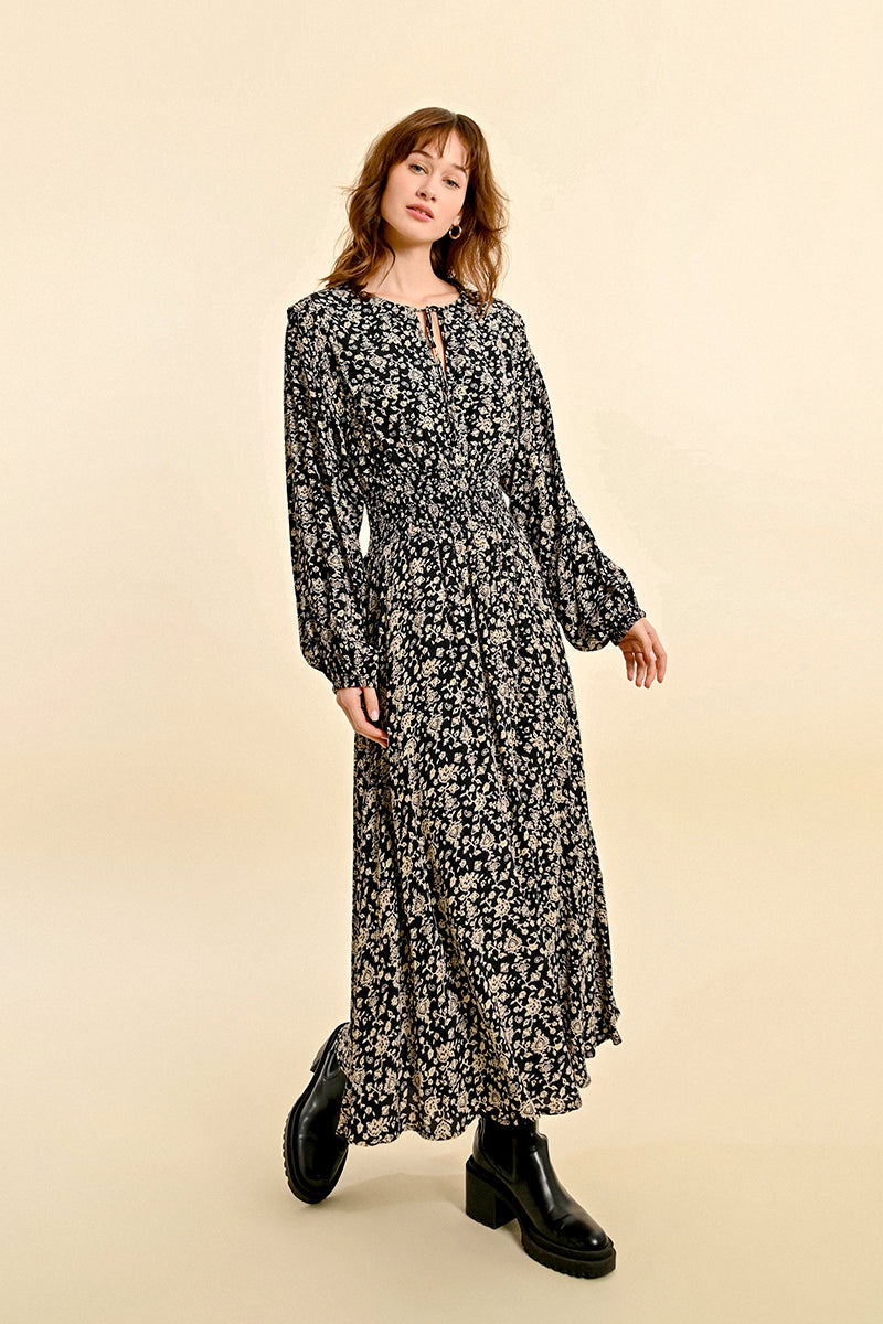 Amelia – Black Floral Woven Midi Dress