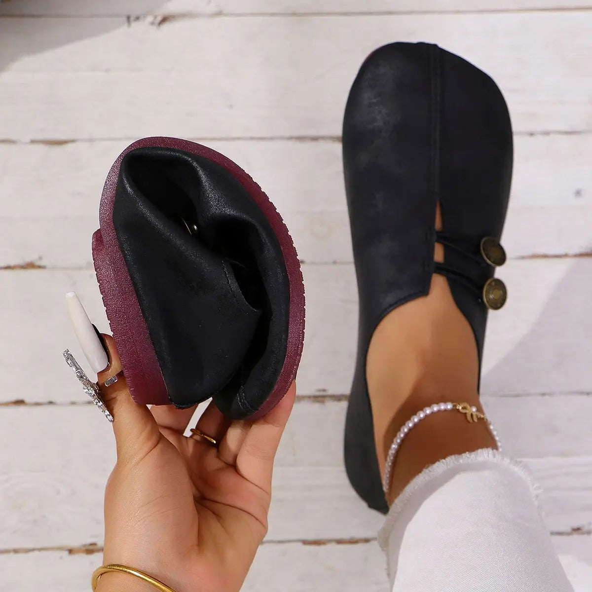 Freya – Loafers with Tailored Fit