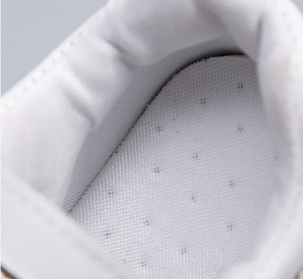 Lunora – Minimalist luxury sneakers