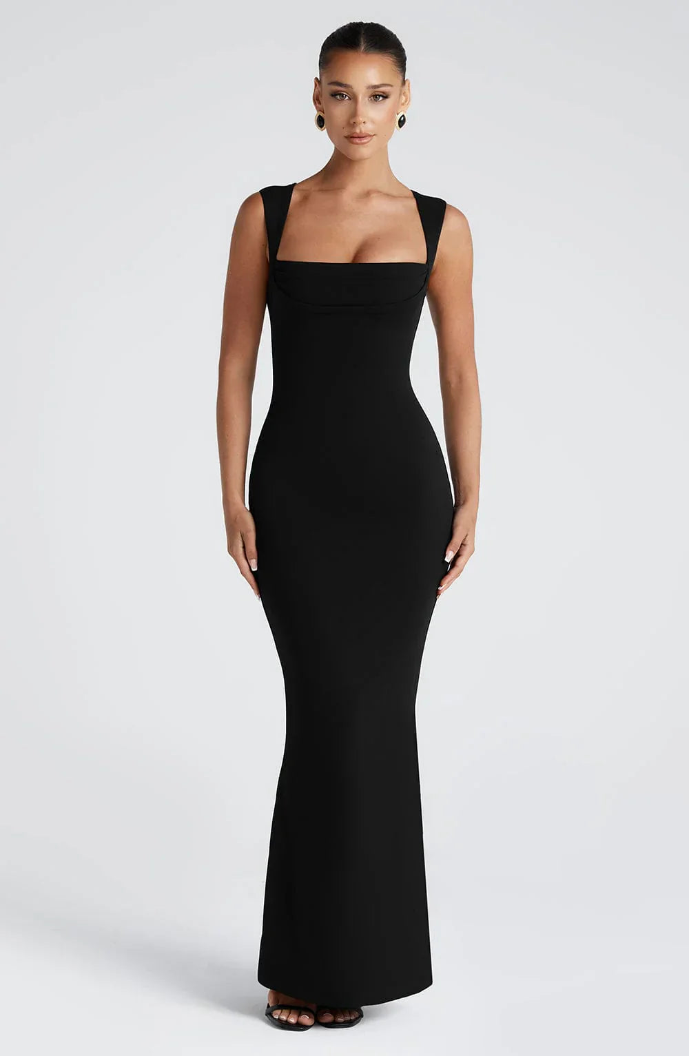 Flamara – Square Neck Sculpted Gown