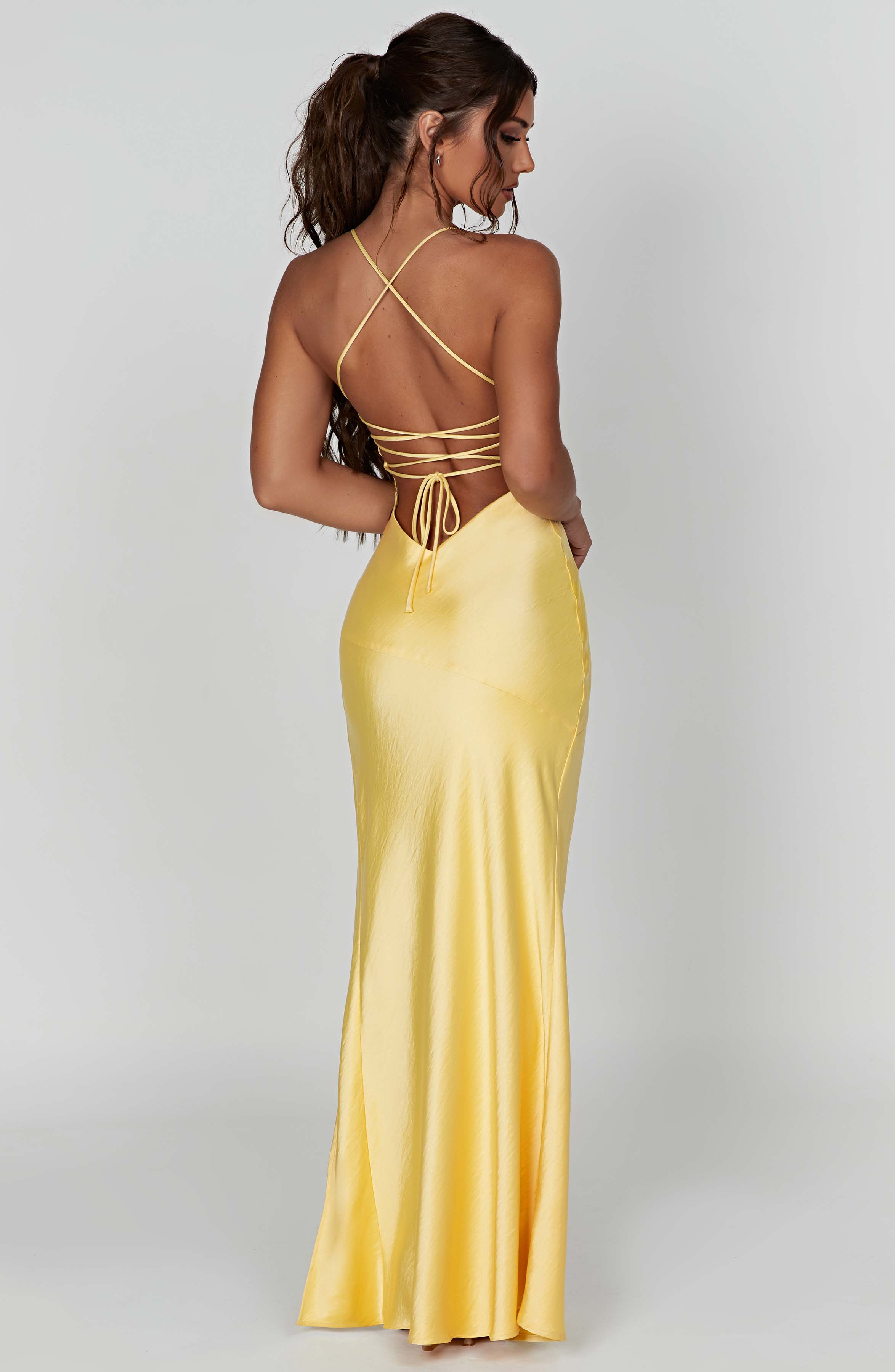 Lucrezia – Backless Maxi with Tie-Up Straps