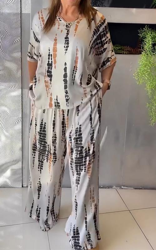 Casual two-piece suit