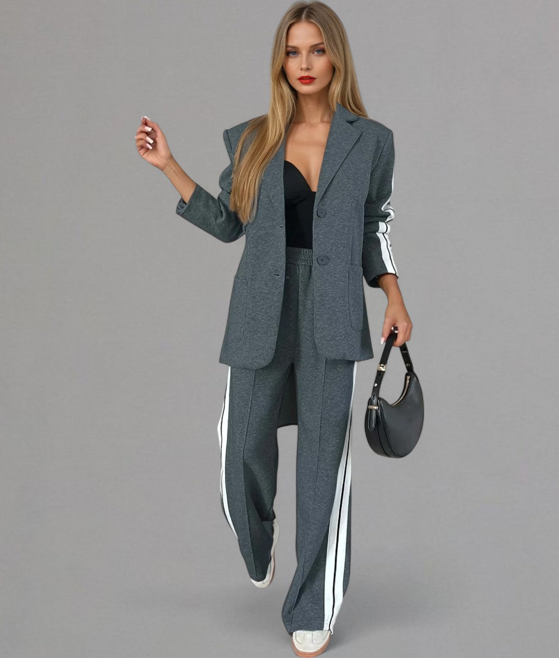Verano – Two-Piece Striped Blazer Set for Women