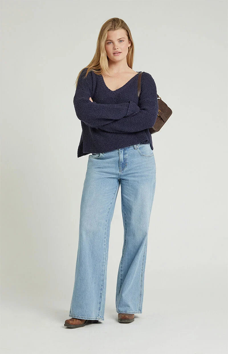 Low Rise Baggy Jeans