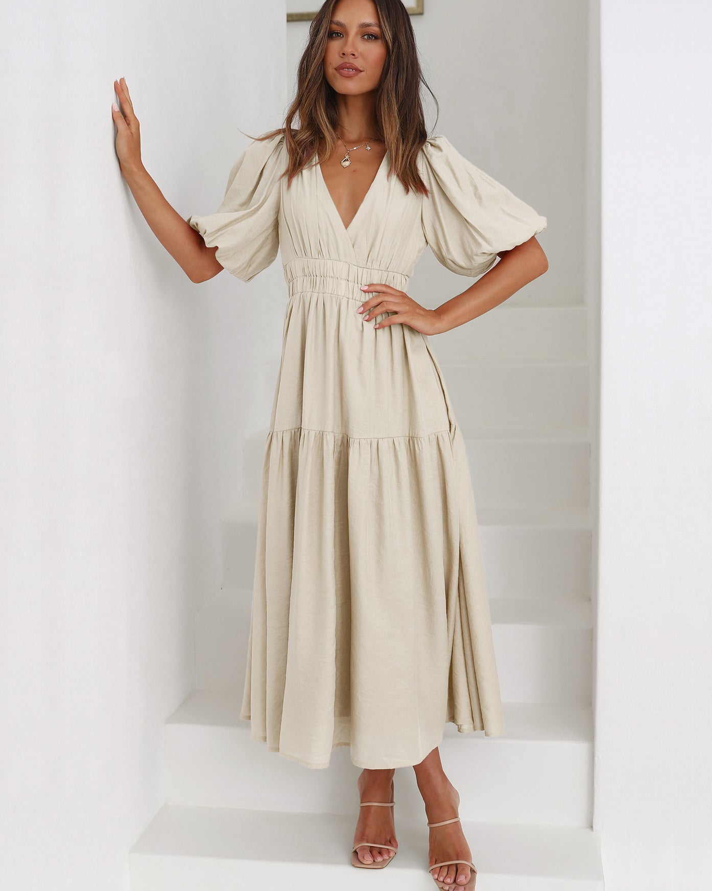 Noa – Timeless Elegant Dress for All Occasions