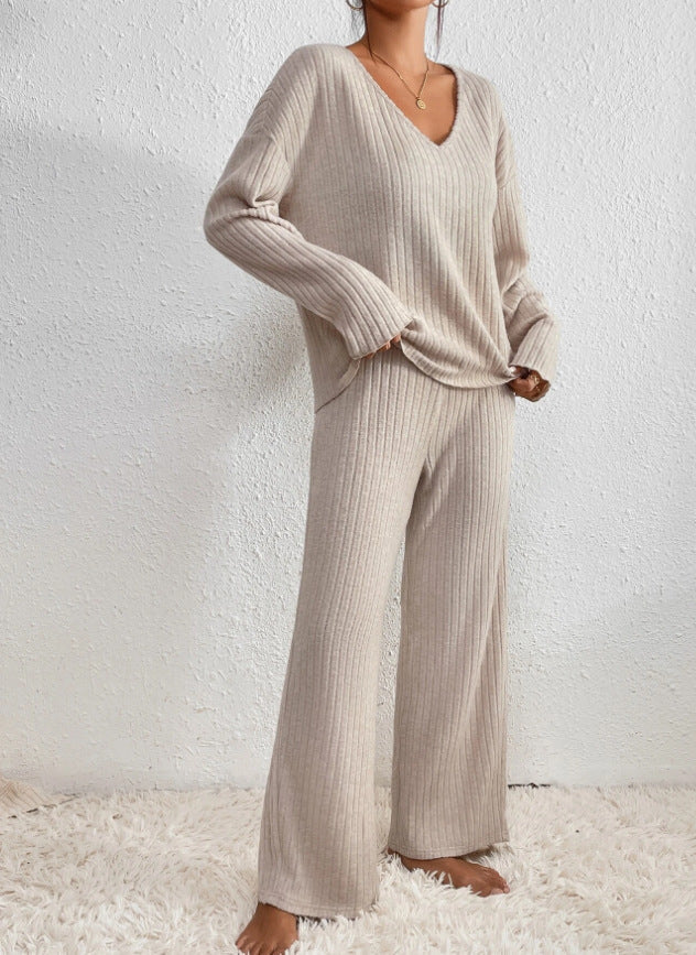 KNITTED - 2 - PIECE SET