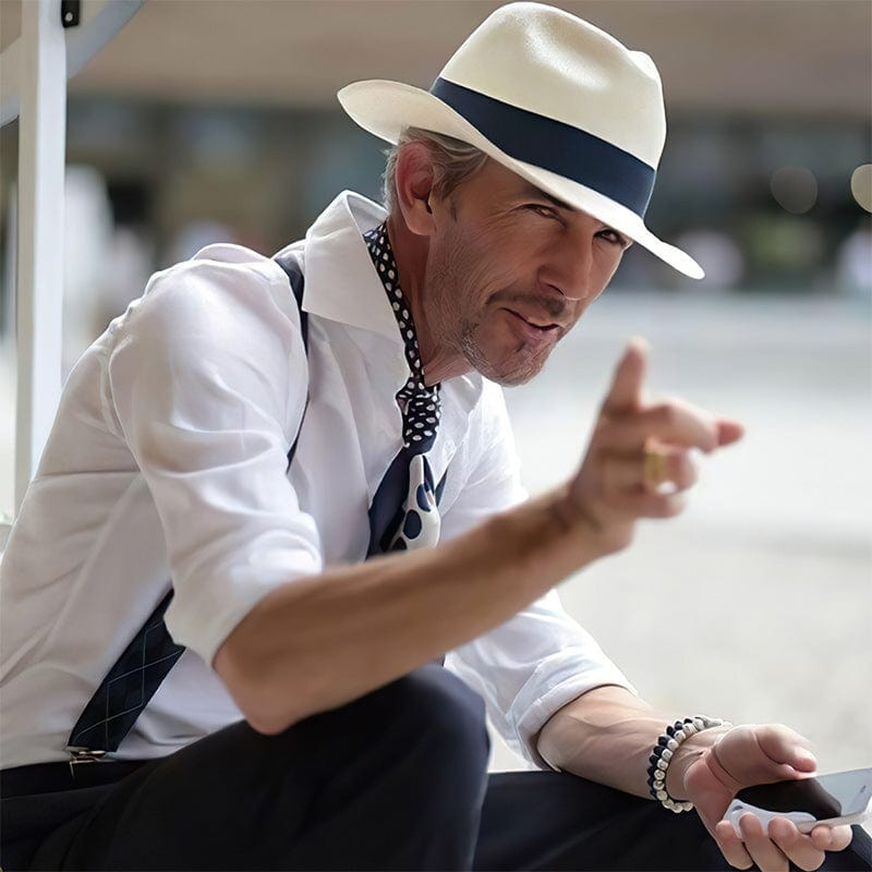 ELIAS – Handwoven Panama Hat with Timeless Style