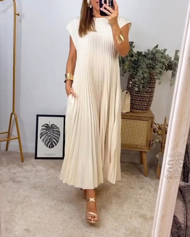 Valerie – Sculpted Pleat Maxi Dress