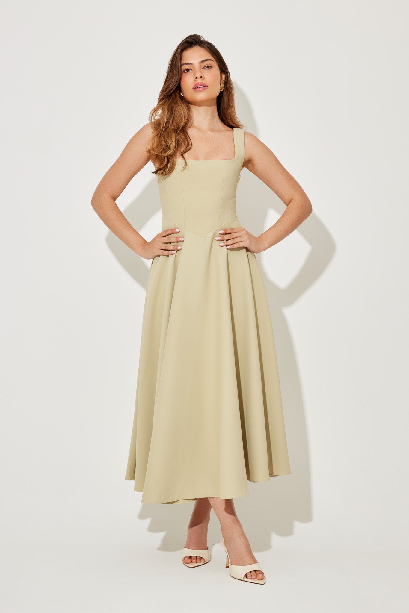 Amelia – Classic Square Neck Midi Dress