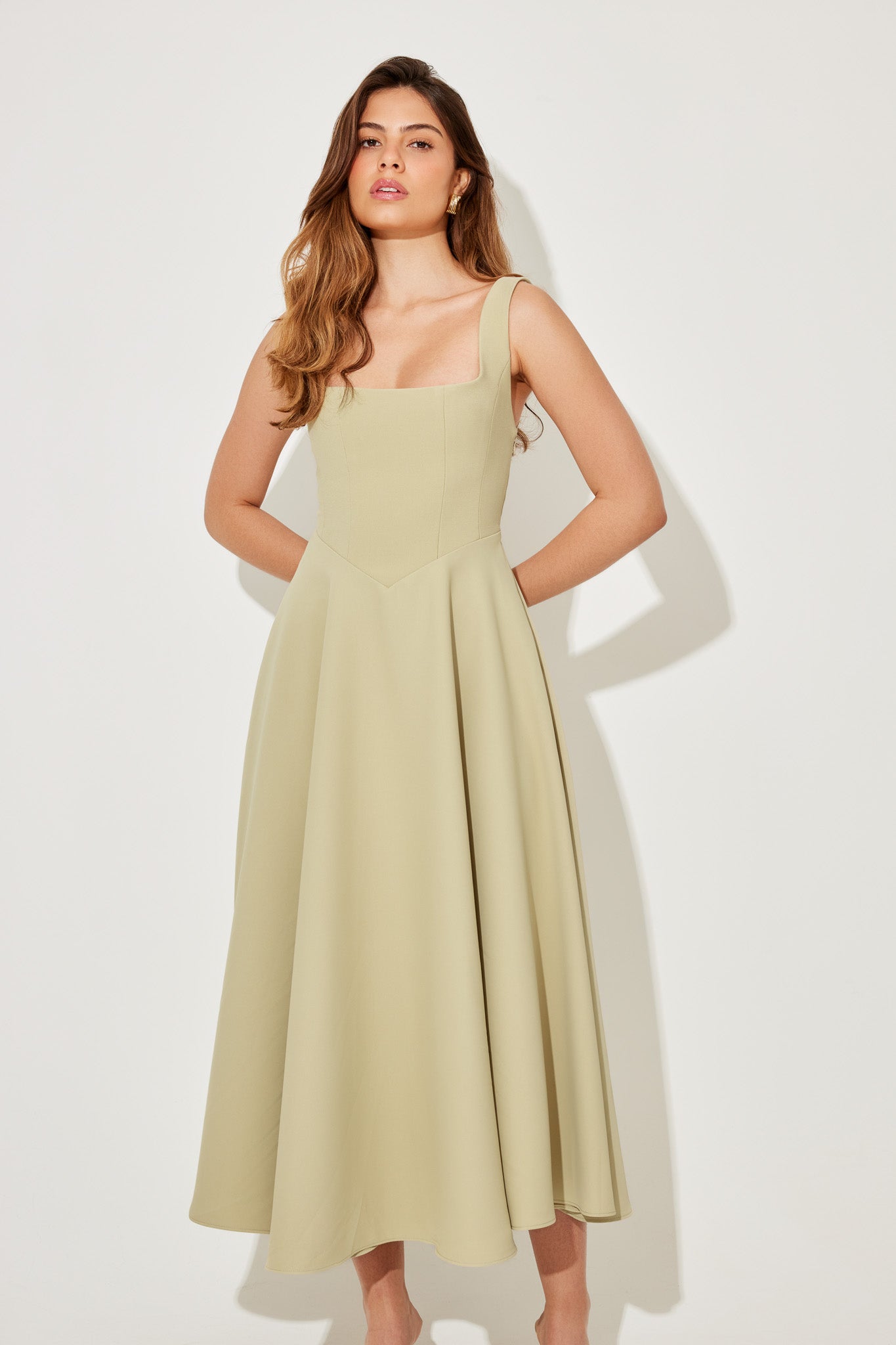 Amelia – Classic Square Neck Midi Dress