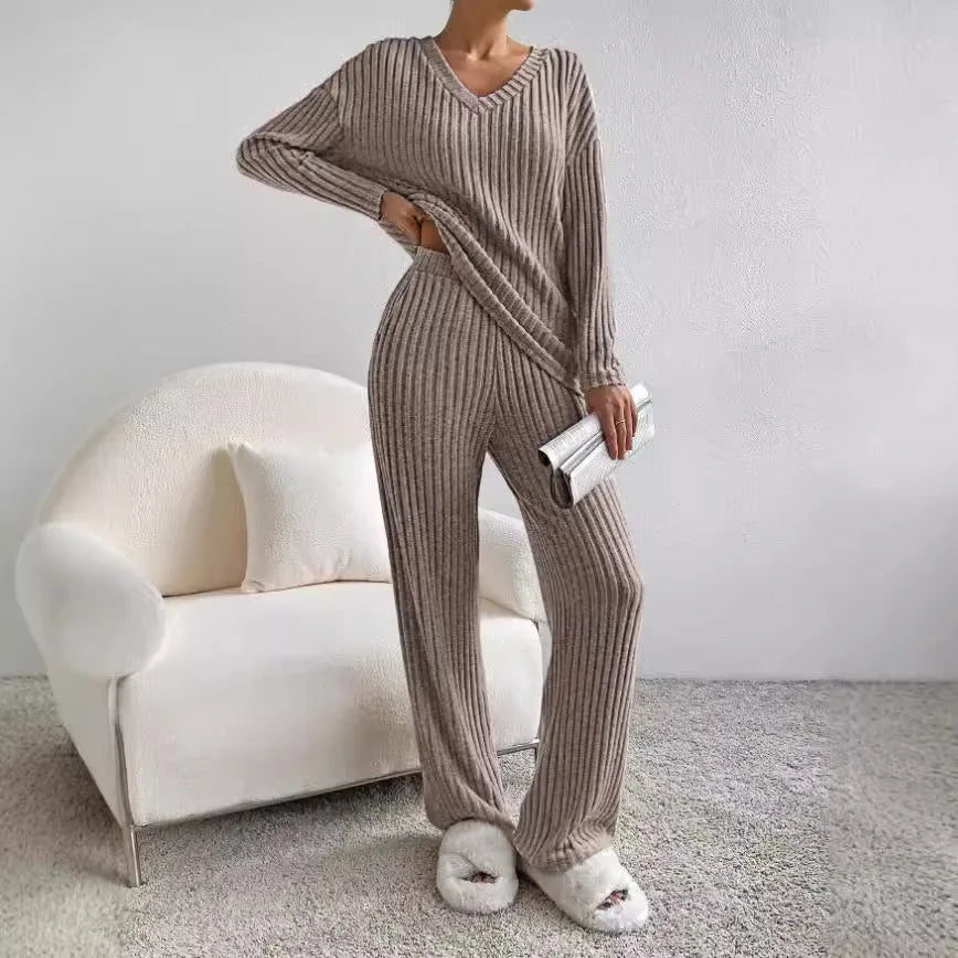 KNITTED - 2 - PIECE SET