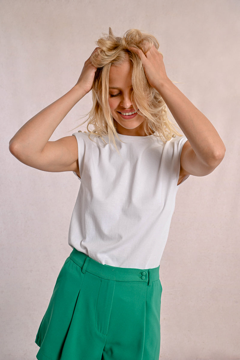 Isla – White Gold Button Shoulder Tee