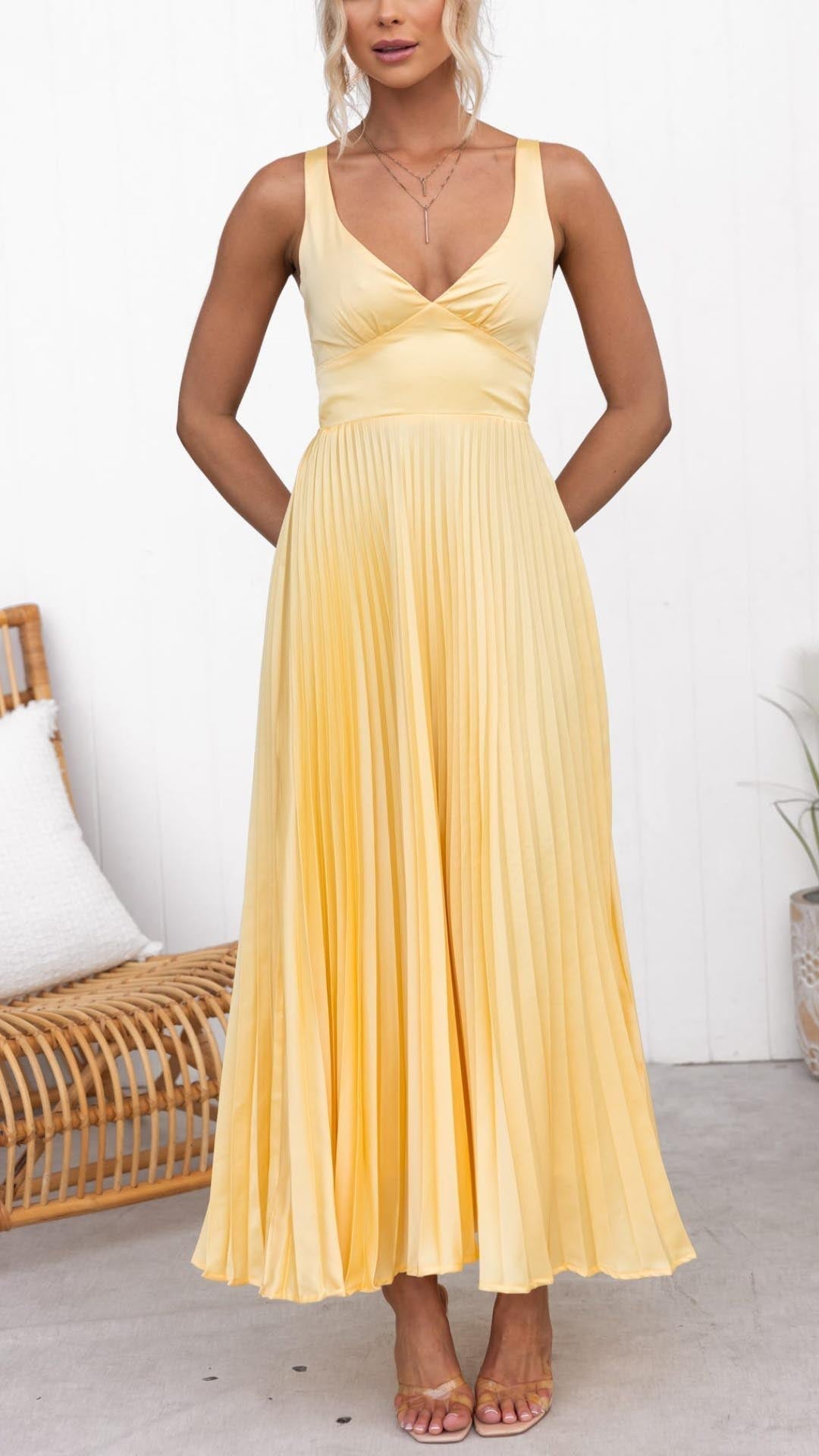 Aby – Pleated Back Dress