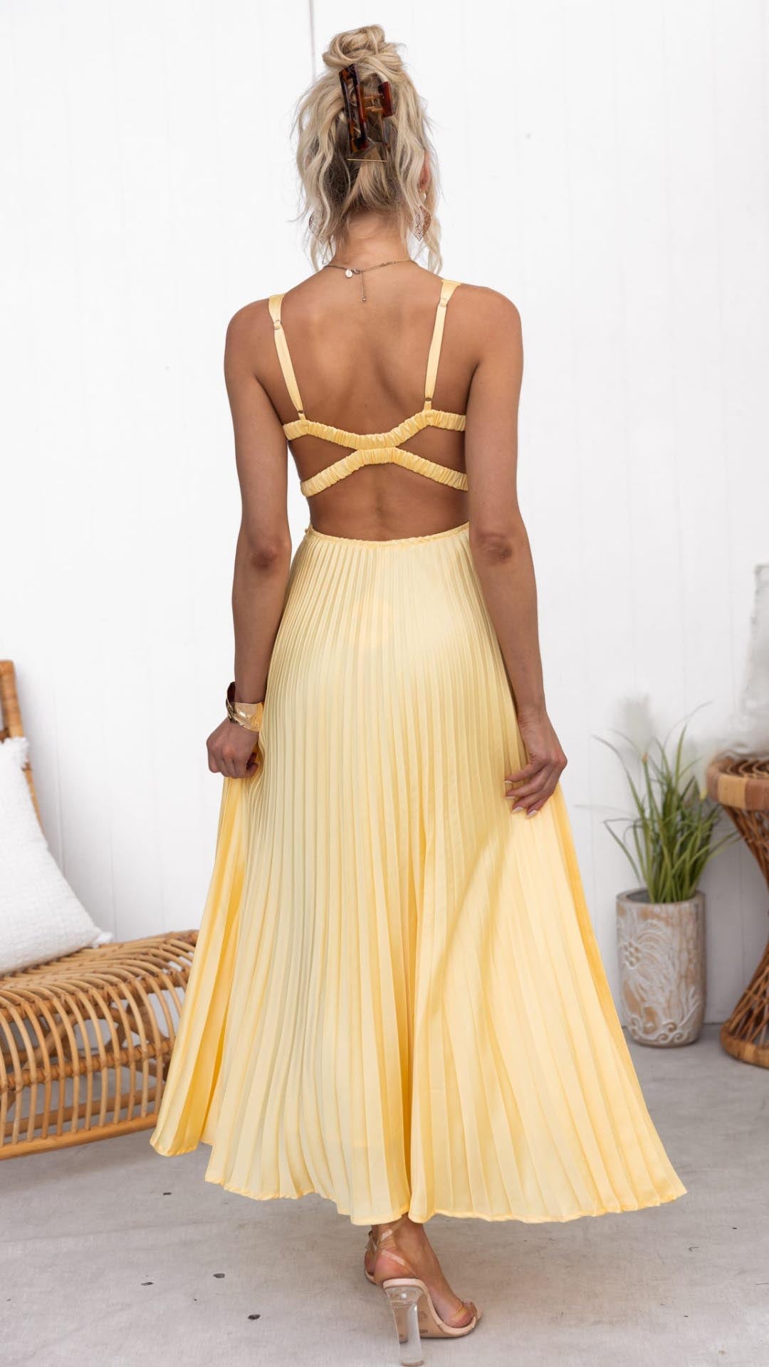 Aby – Pleated Back Dress
