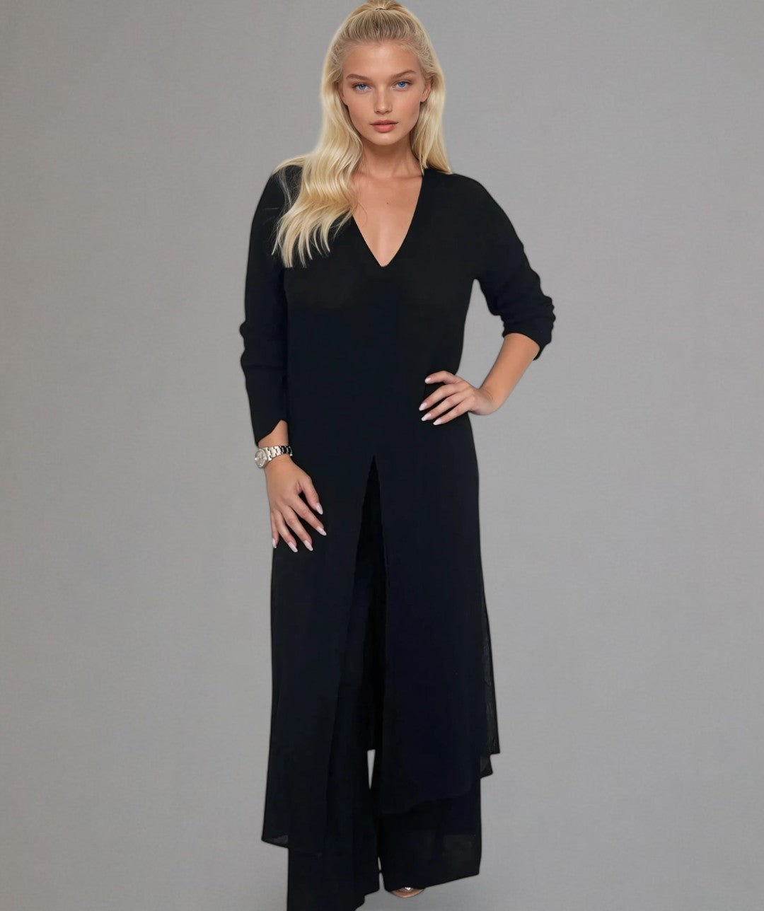 Amira – Chic Two-Piece Blouse & Trousers Set