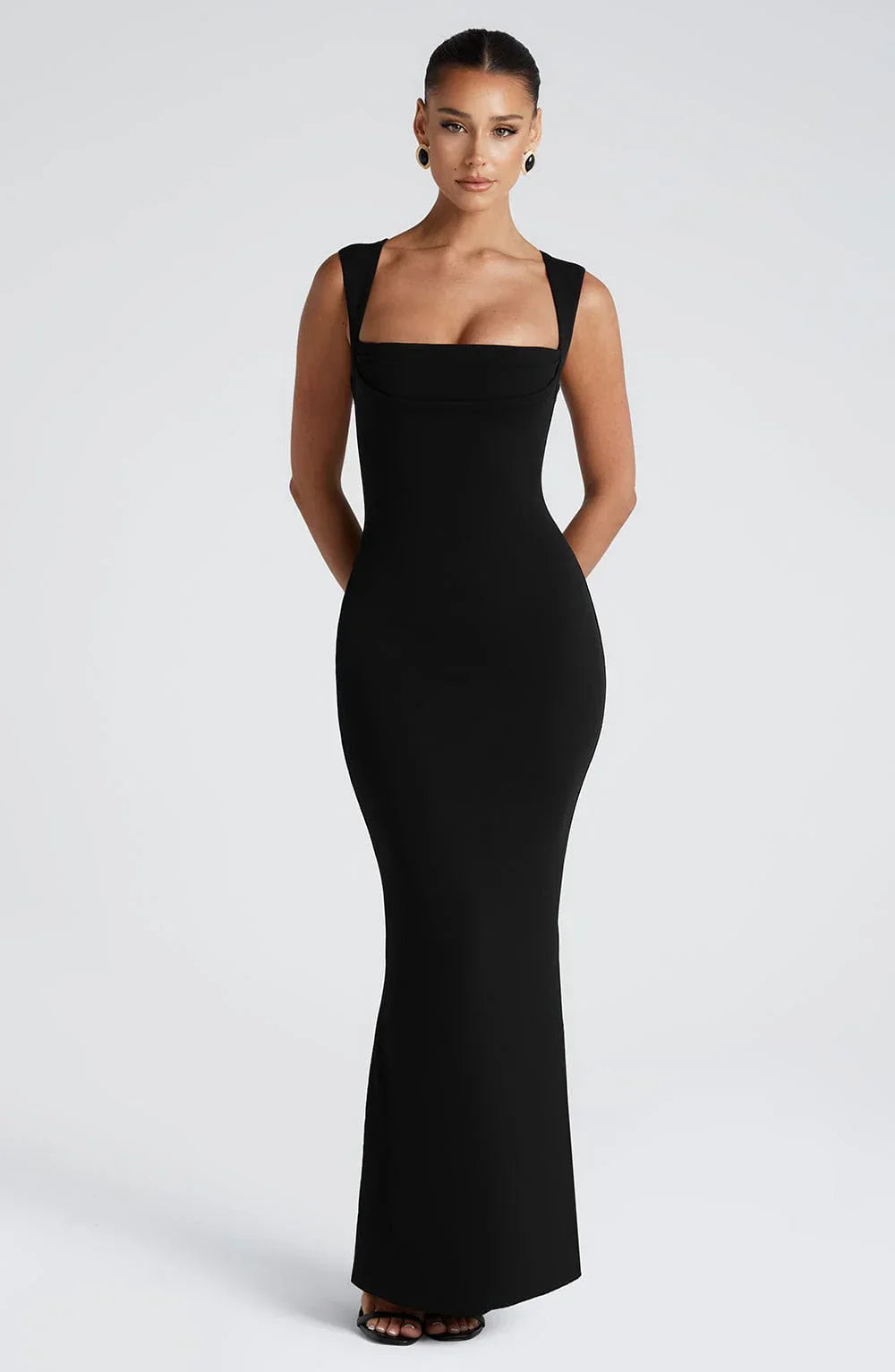 Flamara – Square Neck Sculpted Gown