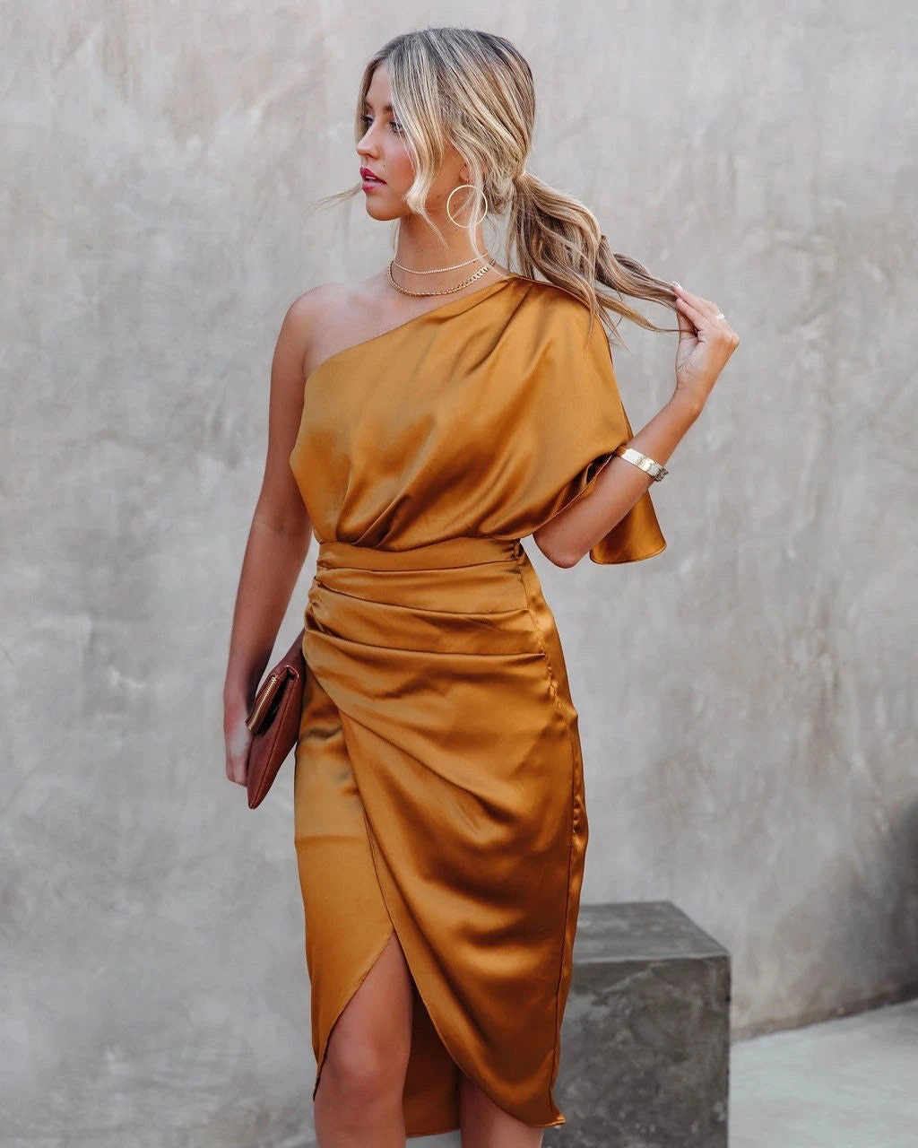 Maelle – One-Shoulder Drape Midi Dress