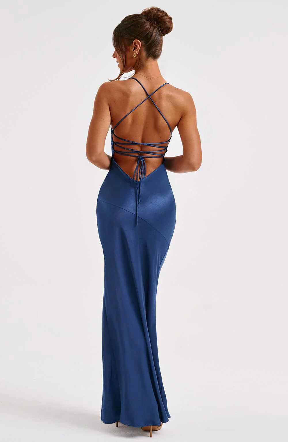 Lucrezia – Backless Maxi with Tie-Up Straps