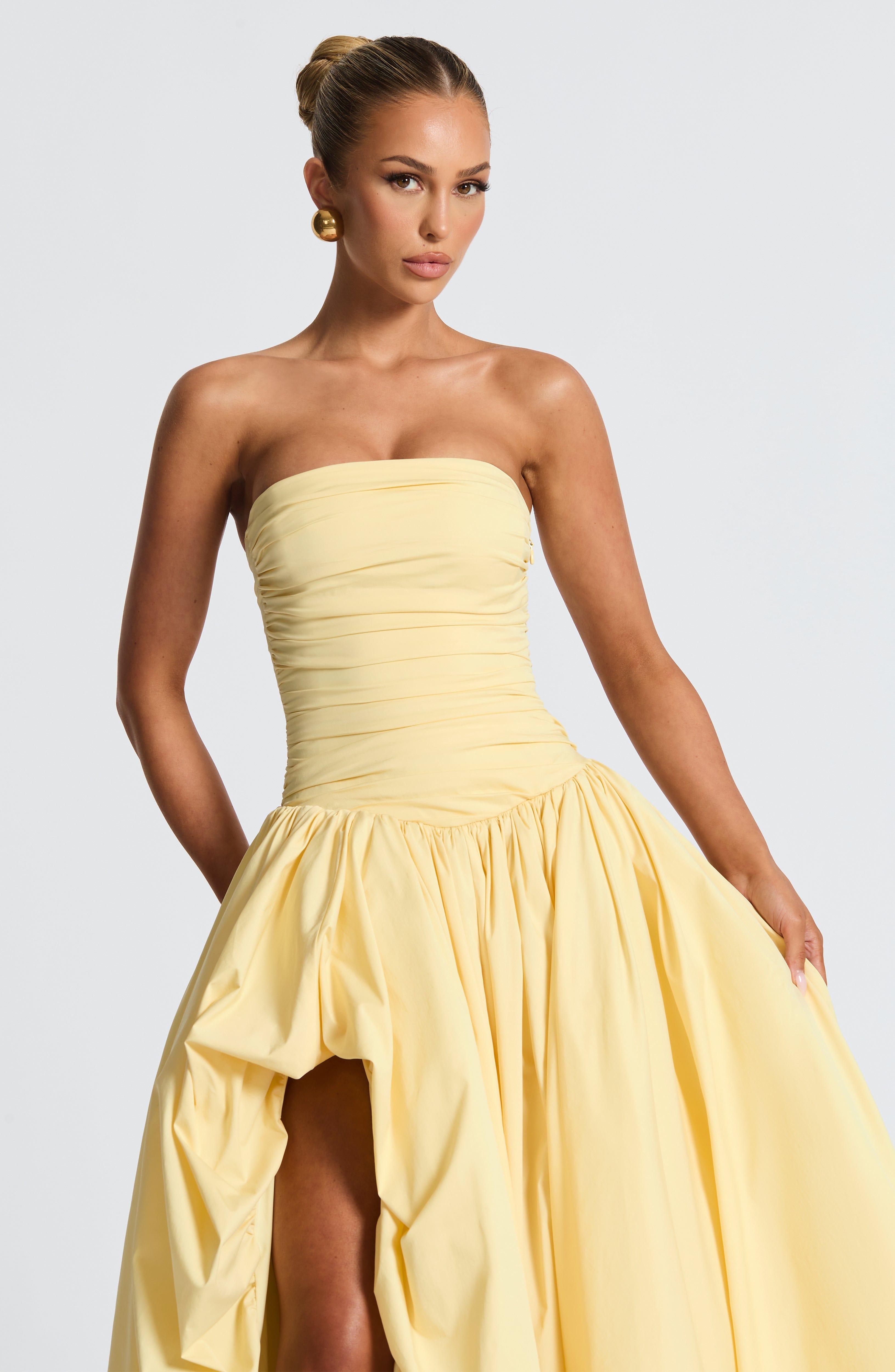 Felize – Ruched Bustle Ball Gown