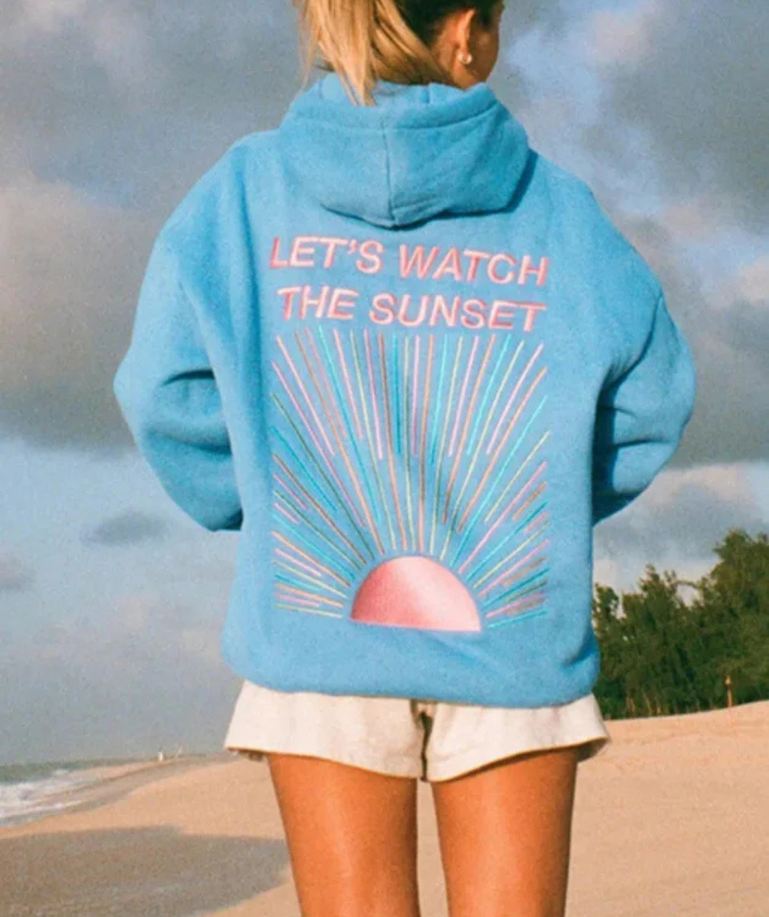 Ellie – Sunset Hoodie for Mindful Moments