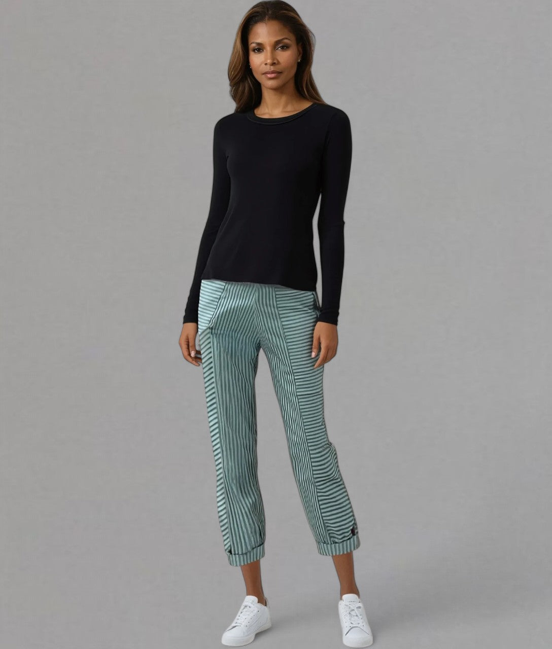 Valleria – Relaxed Fit Striped Trousers Women