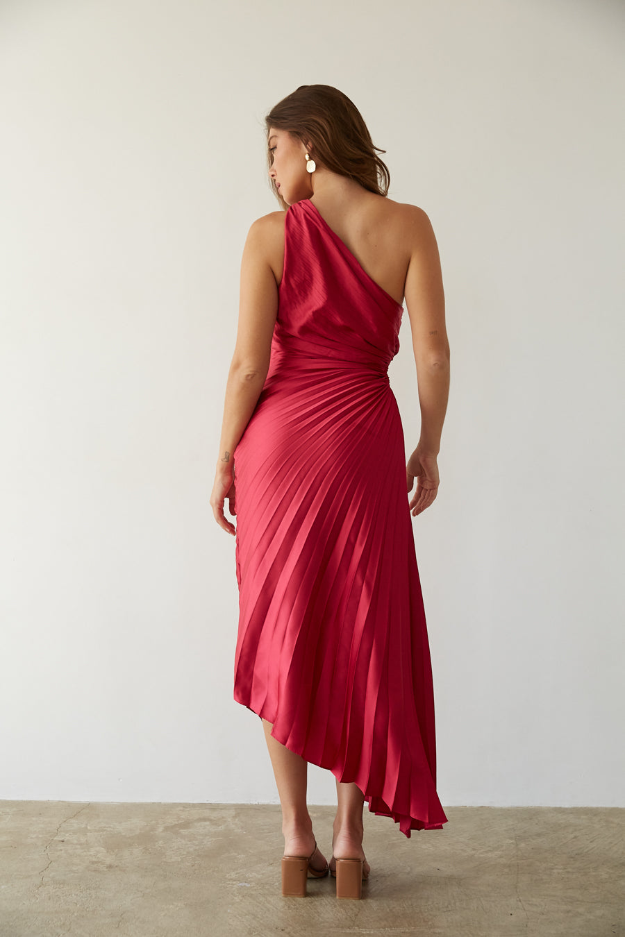 Sylviana – Twist-Pleated Midi Dress
